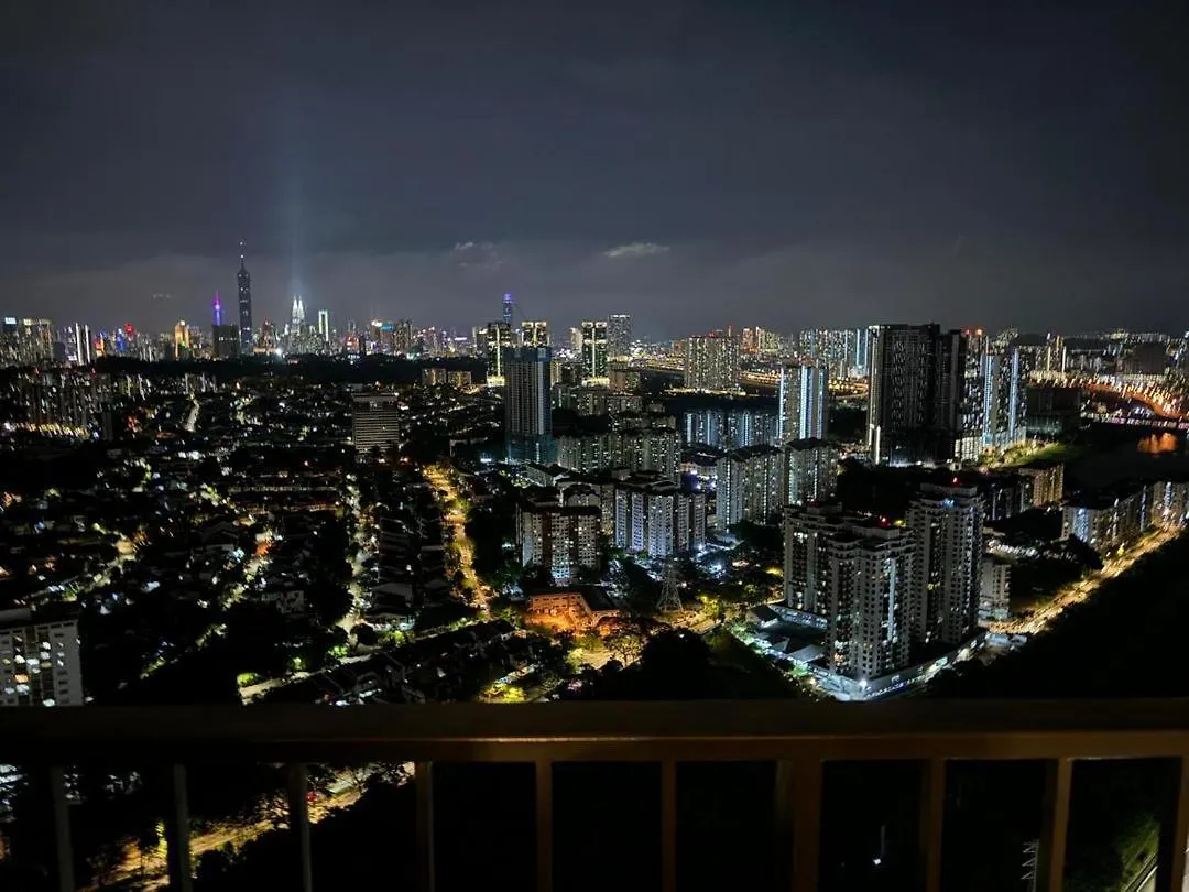 Klcc View Condominium Near Mid Valley Mall In Old Klang Road Kuala Lumpur Apartmán