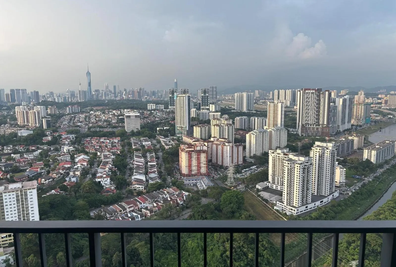 Klcc View Condominium Near Mid Valley Mall In Old Klang Road Kuala Lumpur