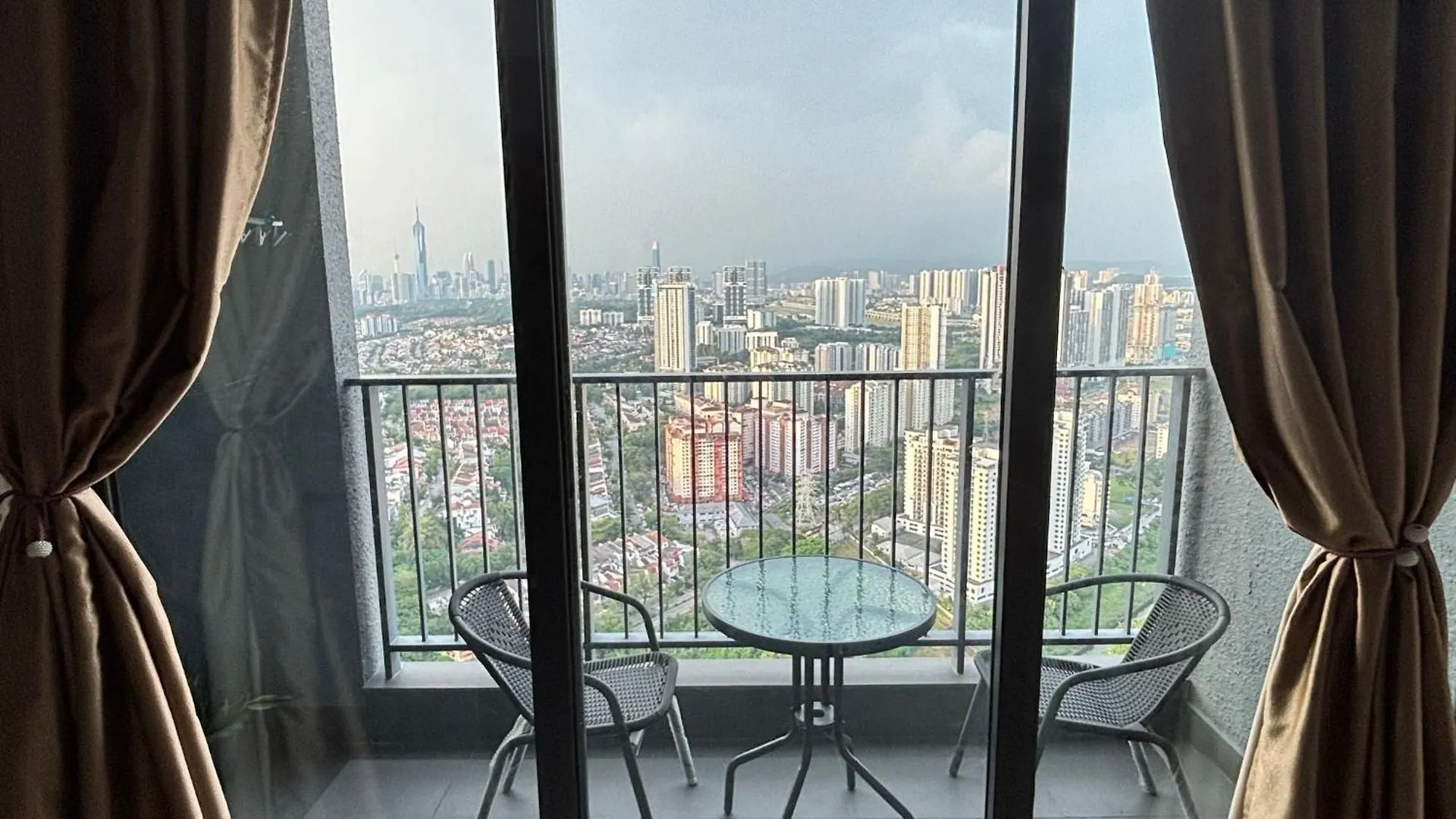 Klcc View Condominium Near Mid Valley Mall In Old Klang Road Kuala Lumpur